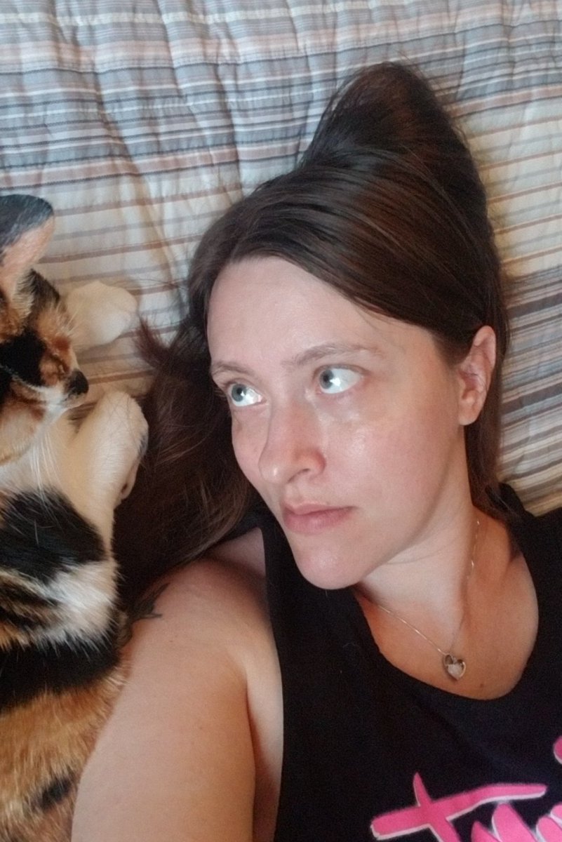 penstormborn's tweet photo. QRT with your fave photo of you and your pet ❤️
#calicokitty #catlover https://t.co/jlcmVB2DGT