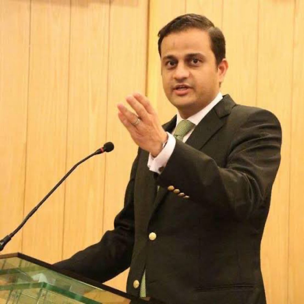 پاکستان پیپلز پارٹی کے نامزد امیدوار برائے کراچی میٹروپولٹن مرتضیٰ وہاب میئر کراچی منتخب۔
تمام جمہوریت پسندوں کو مبارکباد۔
#میئر_تو_جیالا_ہوگا 
#MayorKarachiBilawalKa 
<a href="/BBhuttoZardari/">BilawalBhuttoZardari</a>