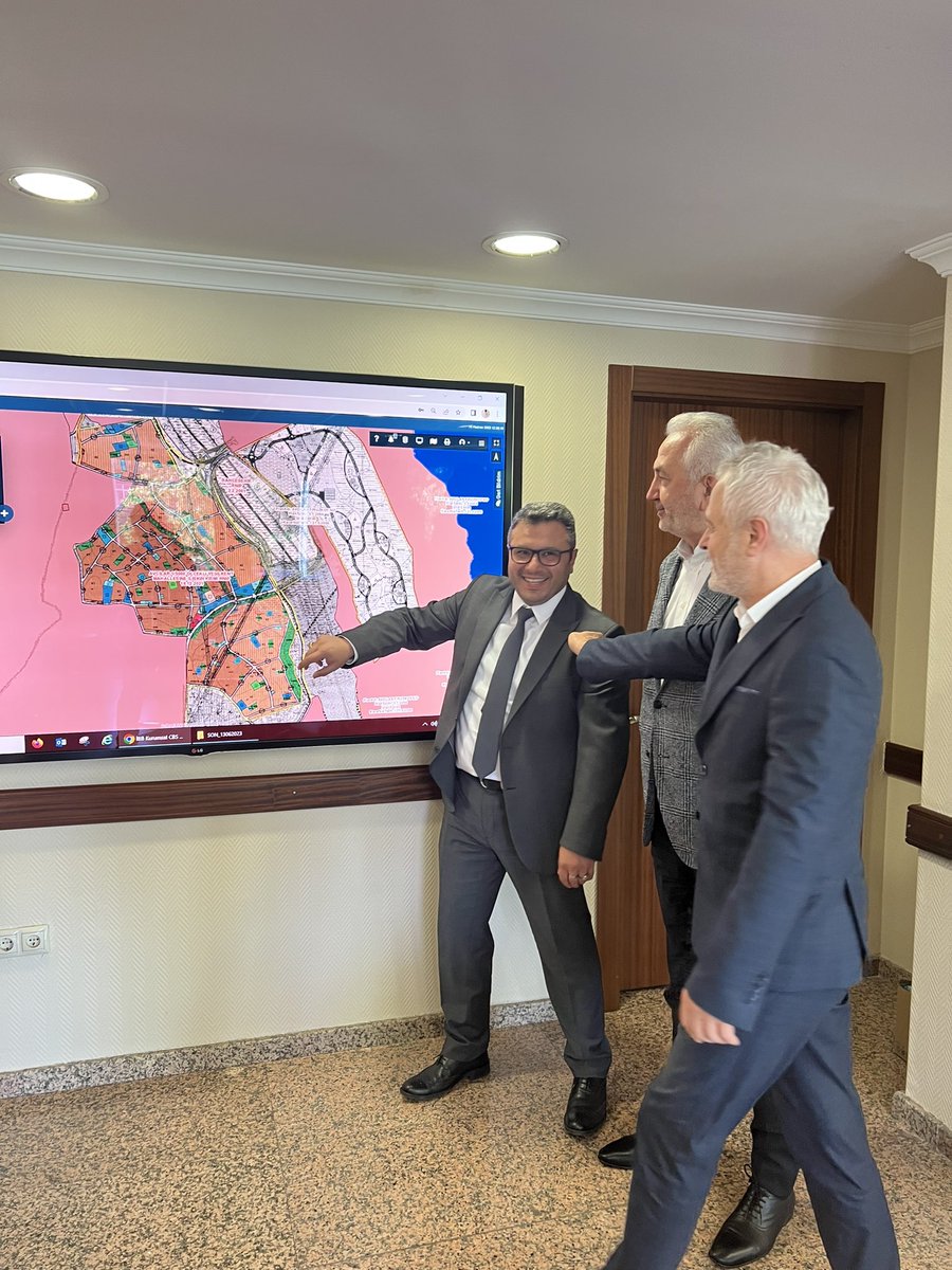 mimareyup's tweet photo. Hayırlı olsun Yeşilkent Mahallemiz🇹🇷
1/1000 planlarını hazırladık ve İBB Meclisinin Onayına sunduk. 

Bu süreçte desteklerini her zaman hissettiğim; 
AK Parti Grup Başkan Vk. sn. @tevfikgoksu
 
İBB İmar komisyonu Başkanımıza tüm Komisyon üyelerimize şimdiden teşekkür ediyorum.🇹🇷 https://t.co/F6pWdrOeMD