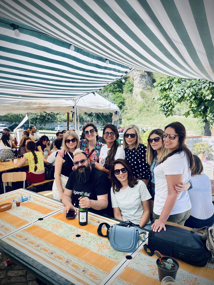 Borzac's tweet photo. Un vero e proprio viaggio alla scoperta dell’incantevole borgo, raccontato dalla presidente Mariagrazia Chirico e documentato in tempo reale da migliaia di contenuti (stories, reels e post) pubblicati dai partecipanti all’evento e dalle community Igers. https://t.co/uGzTbfkzpq