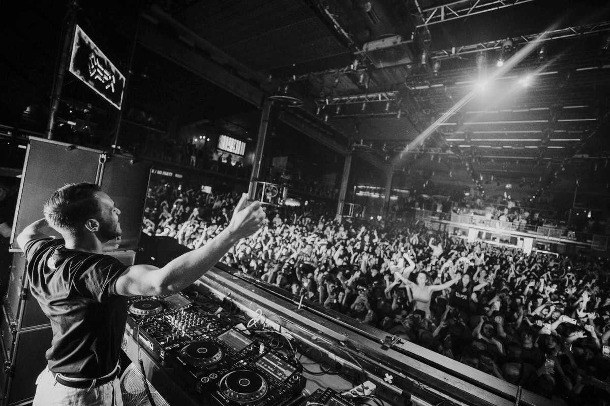 Y volvimos a hacer historia. Nexus Festival 2023 quedará ya para siempre como una de las fiestas más grandes e importantes de #Fabrik, y no podemos dejar de agradecéroslo. ¡Volvemos muy pronto! 💥💣

Todas las fotos en Facebook: dropbox.com/sh/1ytm67xjpul…