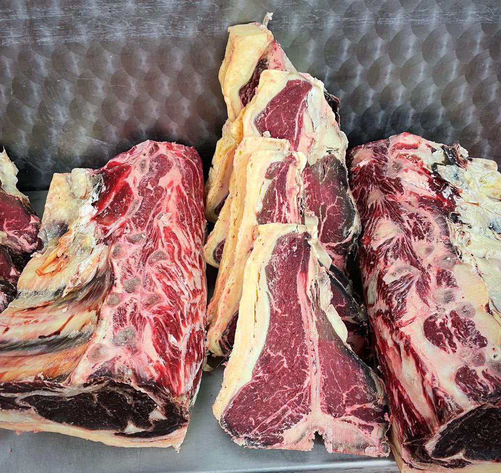 Hand-Picked by the Big Man himself Peter Hannan •T-Bones • Porterhouses • Strip loin • Côte de boeuf And my particular favourite … The scientific technical term is “ The Bad Boy” It’s a 1.2kg Rib Eye, but it’s not for sharing, only for legends