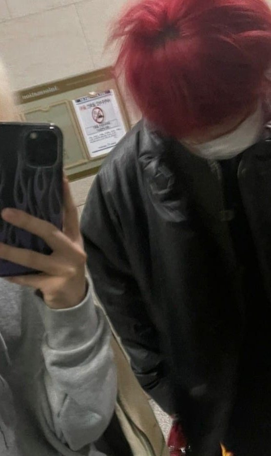 ⠀ ⠀ ⠀
            สีผมใหม่—
                         w/คุณชายสายเสมอ

⠀ ⠀