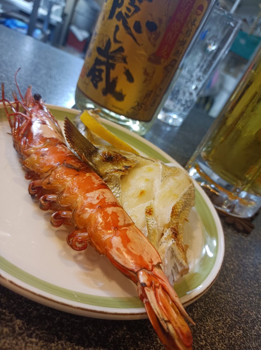 aRucchu762000's tweet photo. まだかまだかとまだかのカマと🦐。 https://t.co/uMjNRW3Tuf