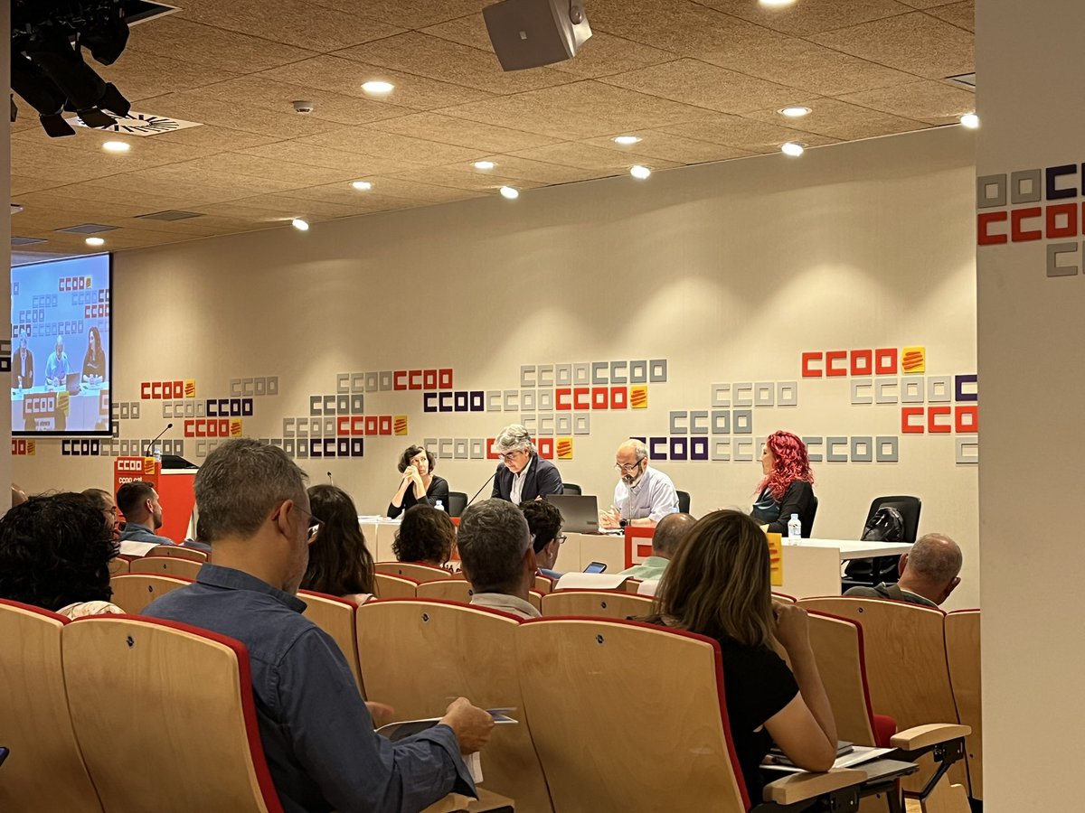 Avui <a href="/CCOOSPM/">Sec. Sind. CCOO SPM 🇸🇩</a> som presents a la jornada sobre digitalitzacions a les administracions públiques. Cap model relacional pot deixar a una sola persona ciutadana al marge.