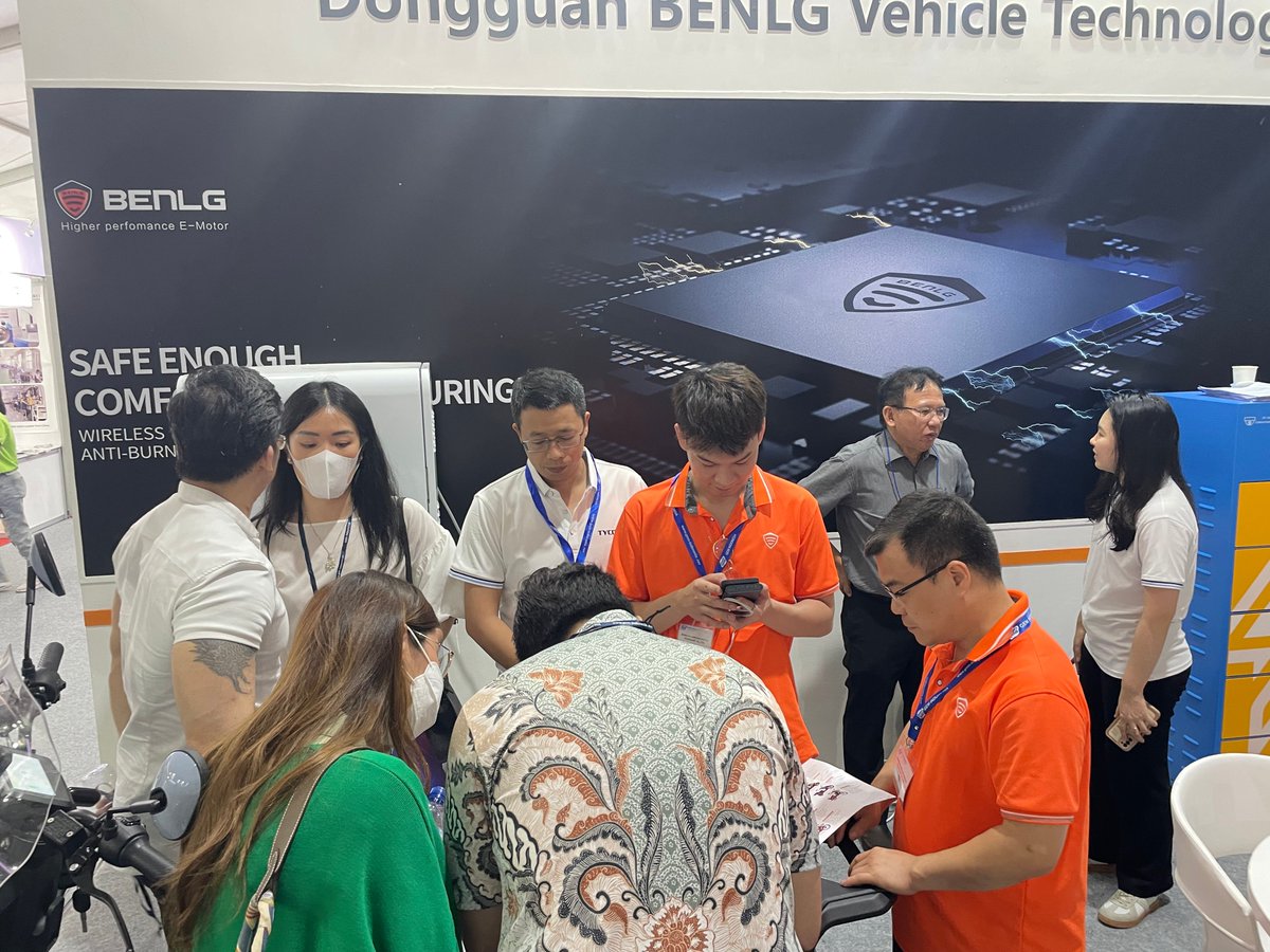 swapbattery's tweet photo. TYCORUN battery swap cabinet and electric motorcycles exhibition in Jakarta #batteryswapcabinet #batteryswapstation #TYCORUN https://t.co/FtiaPrM0Ae