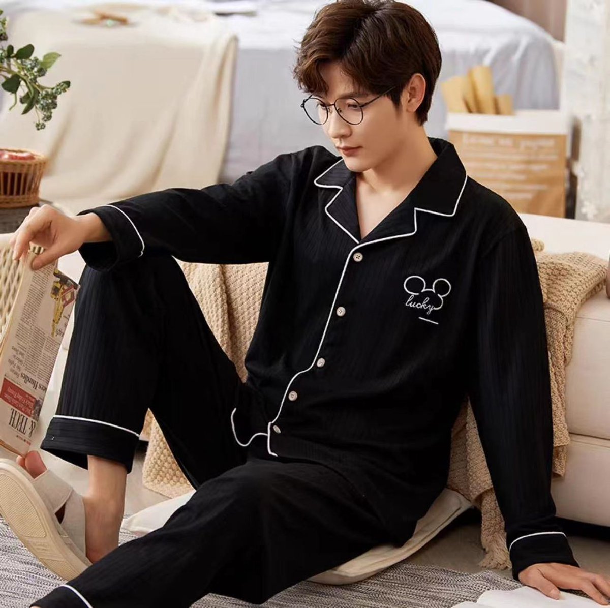 LingerieZayni's tweet image. Enjoy the softest pajamas made of pure luxury cotton and designed for the modern man. 

Size: 12, 14, and 16
Price: 10,000

@_DammyB_ @pagesbydammy #softsleep #luxurycotton