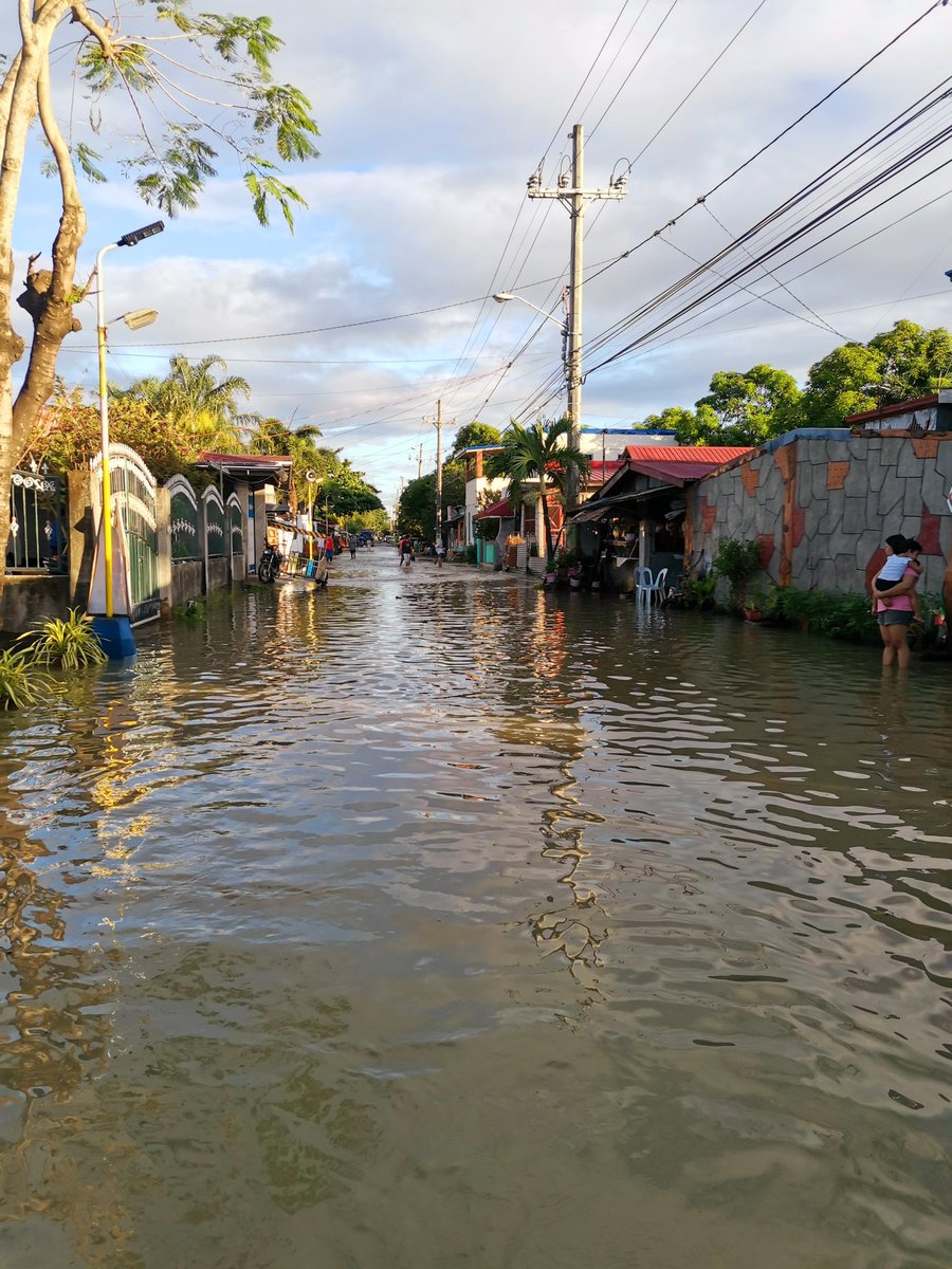 ulan nang ulan tangena libog na kami dito sa Bulacan😭