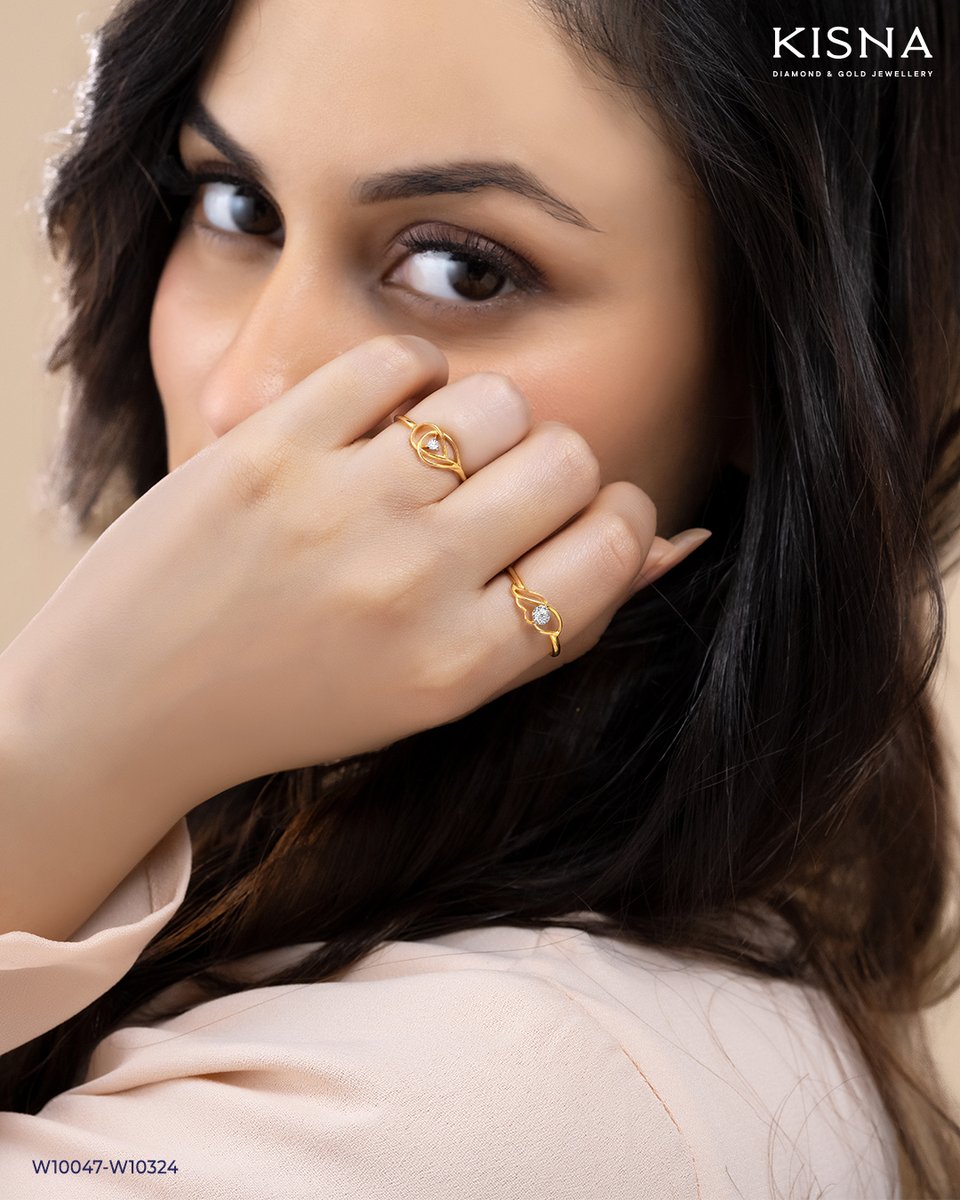 kisnaindia's tweet photo. Step into the office with confidence and let your accessories bring the spotlight to your talent. โจ#TeriRoshniHunMain
Visit https://t.co/QC8LchtdaG today!
#WorkwearCollection #KisnaDiamondJewellery #KisnaDiamondandGoldJewellery #GoldRing #DiamondRing https://t.co/kwZ4lBjpGE