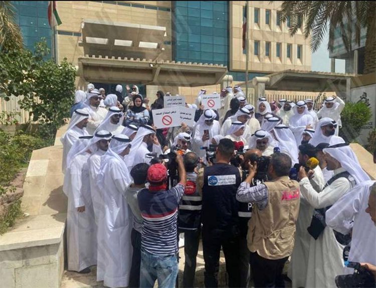 الليوان tweet media