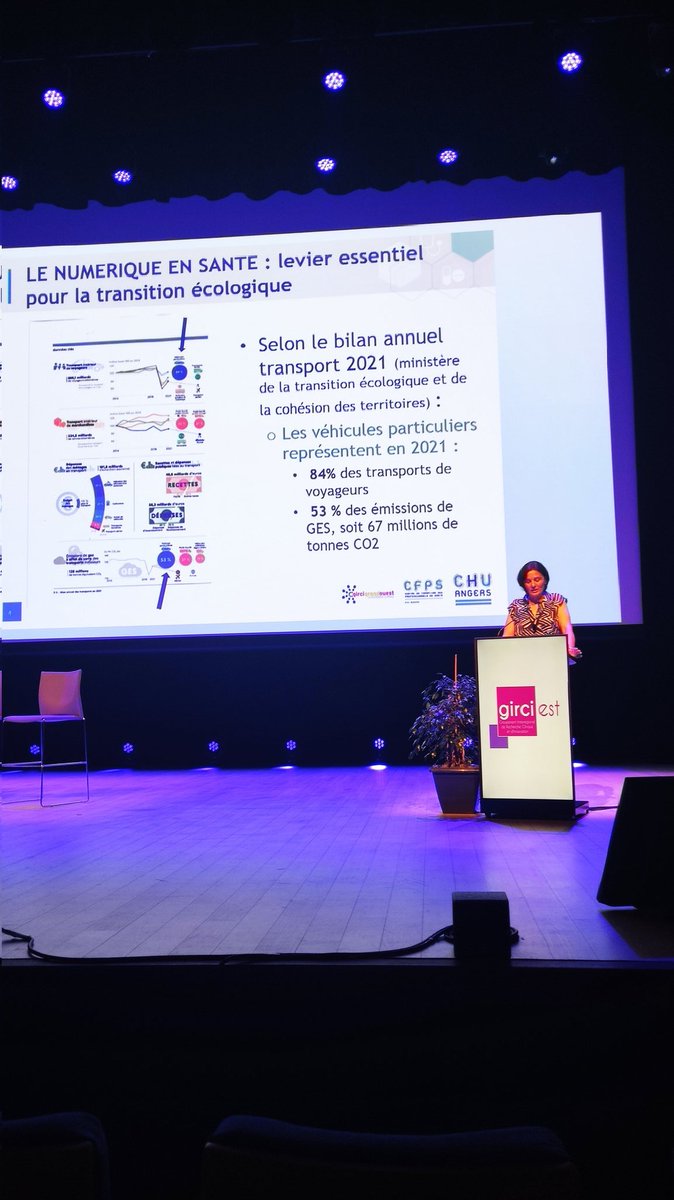 #JFRS2023 <a href="/CHUdeReims/">CHU de Reims</a> @GirciEst 
C'est parti pour l'art de la contreverse : défendre un point de vue avec une argumentation scientifique !
Merci à Sophie Trichot <a href="/CHUdeReims/">CHU de Reims</a>  d'avoir accepté de relever ce défi face au <a href="/GIRCINordOuest/">GIRCI Nord-Ouest</a>