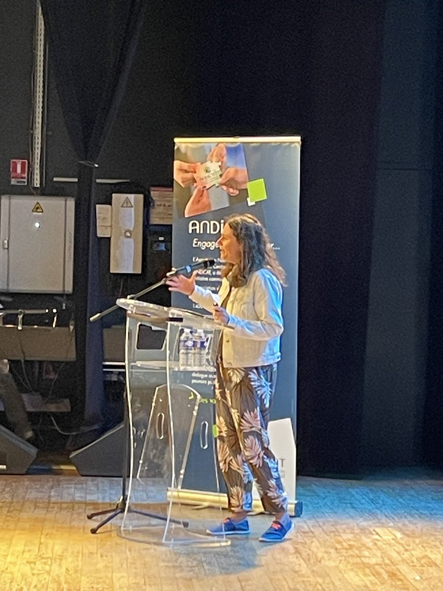 andicat_asso's tweet photo. Journée des professionnels en ESAT, nous y sommes! @andicat_asso 

De nombreux professionnel.le.s venu.e.s de toute la France, pour échanger sur l’impact du plan de transfo des #ESAT sur les pratiques professionnelles ! https://t.co/i7fDkEb83E