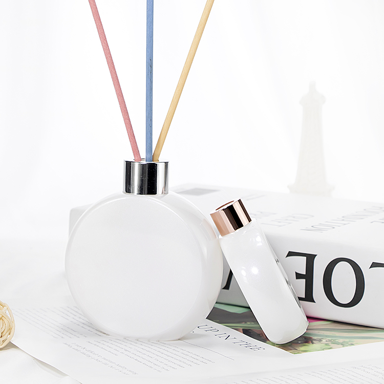LEO57873094's tweet photo. Welcome inquiry.
#manufacturer #customized #glassbottle #fragrance #container #processing #luxury #colors #wine #logos
#glasswear #aroma #aromatherapy #scentsy #perfume #fragrance #china #packaging #glasscontainer #nailpolish #cosmetic #diffuser #skincare #skincareproducts https://t.co/zMxL022gmO