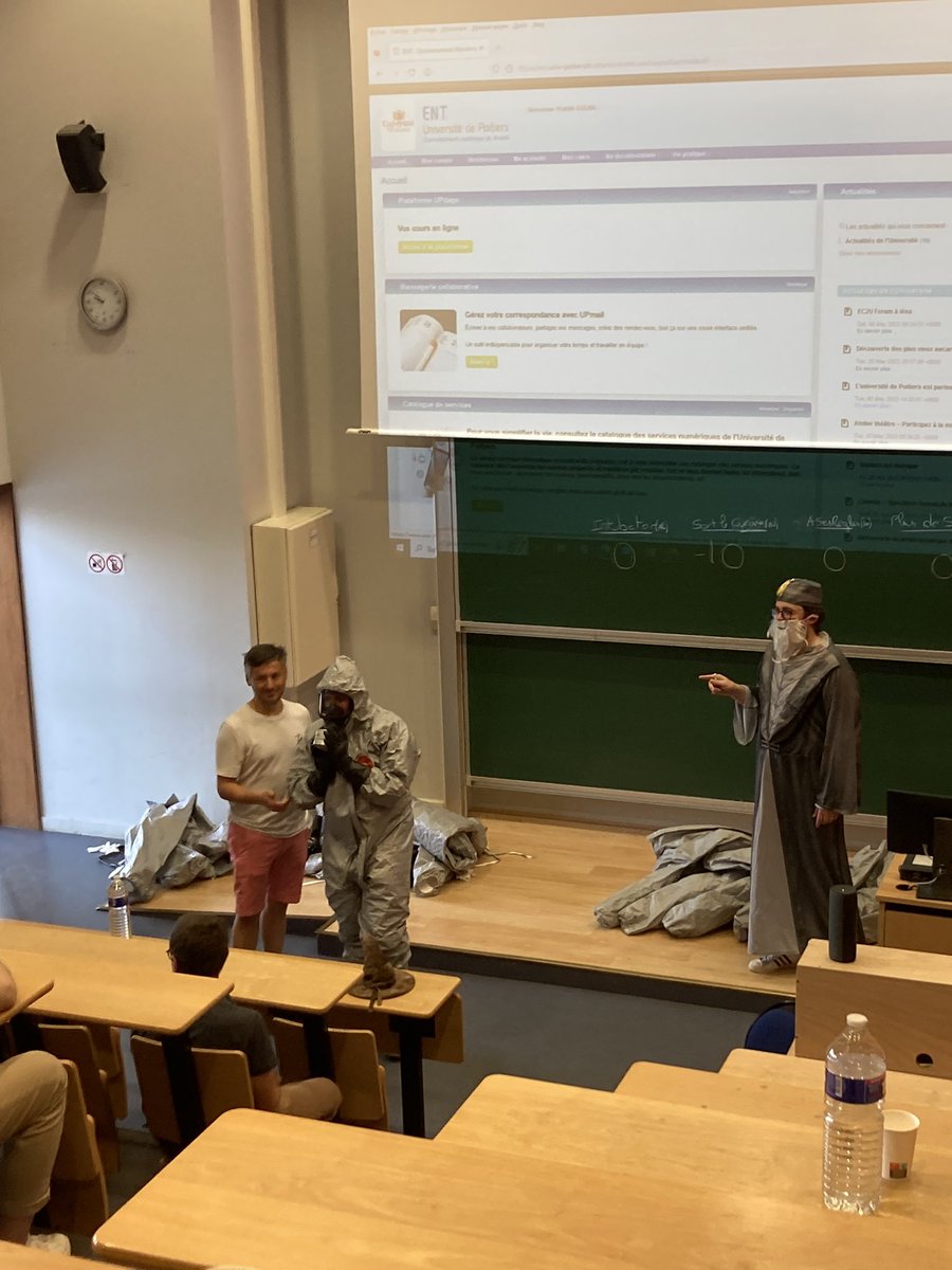 Bienvenue à la journées des DJ DESMU Poitiers ! 
Nos chefs ont vraiment les meilleures idées 
#DESMU 

Coupe des 4 maisons ! 🪄