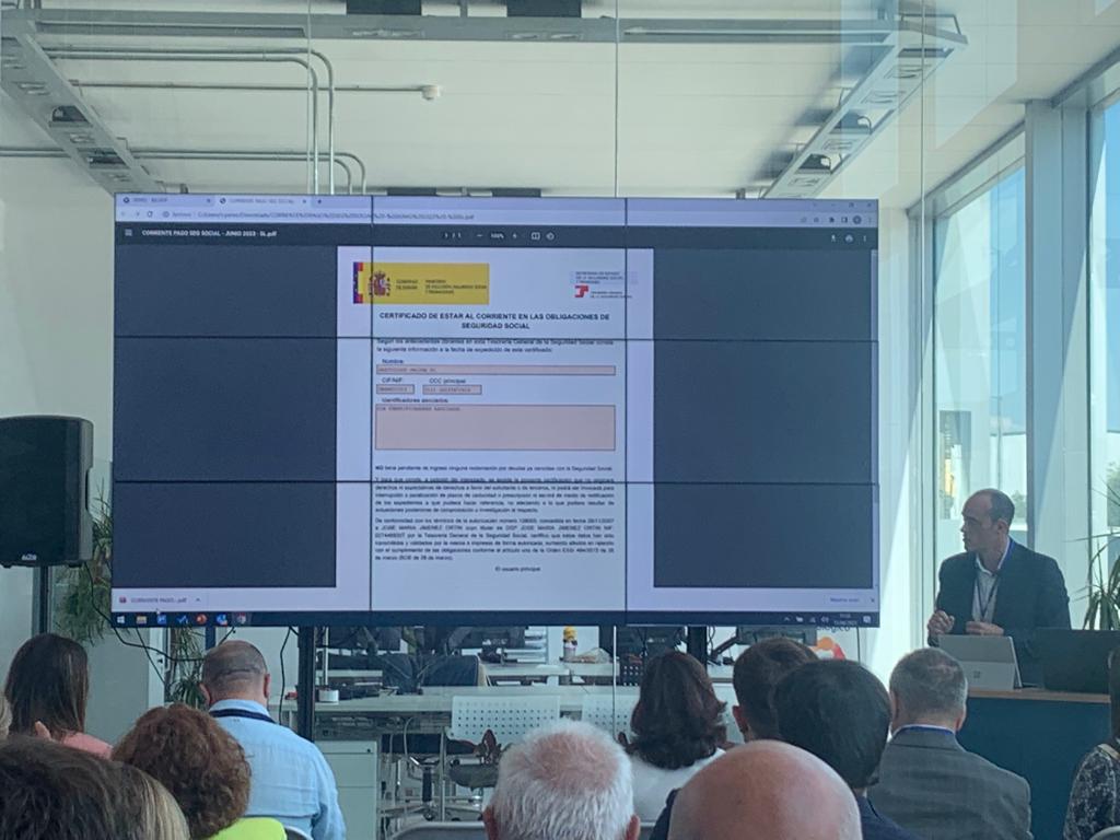 ADISSInforma's tweet image. 🔝🔝¡Novedades en nuestro portal del cliente #BiLoop!
Solicitud de altas en la Seguridad Social automatizada, increíble! 
#suiteloop #productividad #eficiencia
