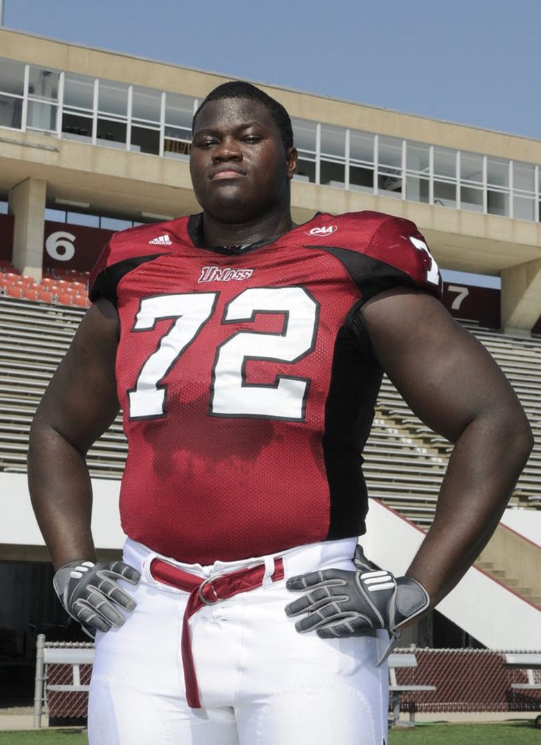 TheCursiveU's tweet photo. We are Vladimir Ducasse days from @UMassFootball at @NMStateFootball 
Saturday, August 26th - 7:00 PM
Aggie Memorial Stadium, Las Cruces, NM - on ESPN @ESPNCFB 
#dUdeMASS🚩🏈🏈🏈 
#UMassTwitter #Flagship
#YeahBuddy #sleepinggiant #110asOne https://t.co/BNaF4Pjx46