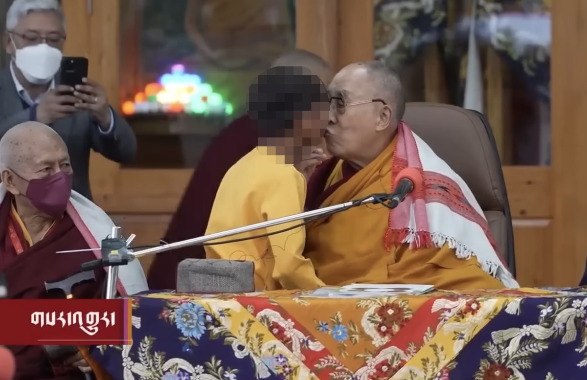 @errolbsk @Pri2Lunar Dalai Lama is a bad person. 
How quickly you have forgotten him sucking a child tongue 👅 

This was a principled rejection of Dalai Lama and not bullying by China