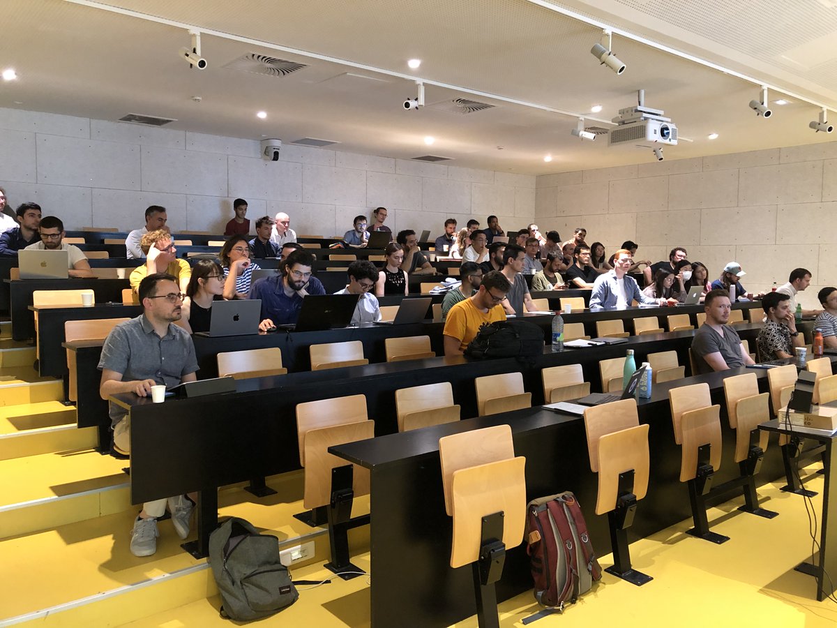 Had an incredible time hosting the inaugural Paris Learning-on-Graphs Meetup! 🎉 Thank you to everyone who attended and made it such a fantastic hybrid event! Special thanks to our inspiring speakers for their outstanding talks and to the poster presenters for sharing their work.