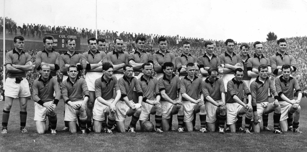 CasementPark's tweet photo. Today we look back at Páirc Mhic Asmaint in the 1960s!

Casement Park hosted the Ulster Final when 1960 All Ireland Champions An Dún played Ard Mhacha in front of crowd of over 40,000 in 1961

Down (pictured at Croke Park) would lift the Anglo-Celt and Sam Maguire that year. https://t.co/iBJiNzzYzR