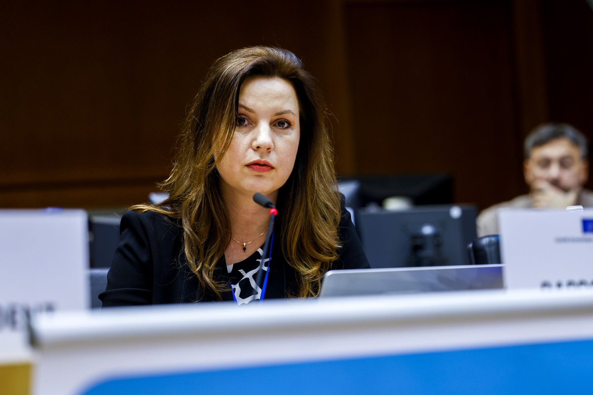 employers_EESC's tweet photo. 1⃣
Fundamental rights and fundamental freedoms have to have the same level of protection. We cannot create a hierarchy between social rights and economic freedoms in particular.

@mincheva_mariya at #EESCplenary

#SocialProgressProtocol https://t.co/a6LX10ZQxR
