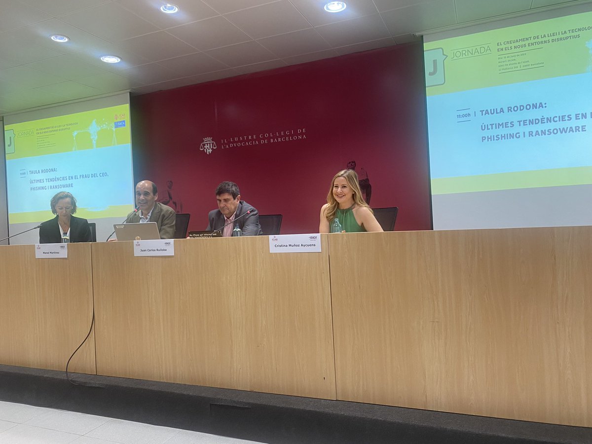 Seguimos con mesa redonda ‘Últimas tendencias en el fraude del CEO, phishing y ransoware’ con <a href="/Ruth_legal/">Ruth Sala Ordóñez</a> <a href="/cristinaycue/">Cristina Muñoz-Aycuens</a> <a href="/juancrui/">Juan Carlos Ruiloba</a> moderada por <a href="/ManuMtnezRibas/">Manuel Martínez Riba</a>  ¿Cuáles son los fraudes más habituales? ¿Son suficientes los tipos penales existentes?, ¿pagar o no pagar?