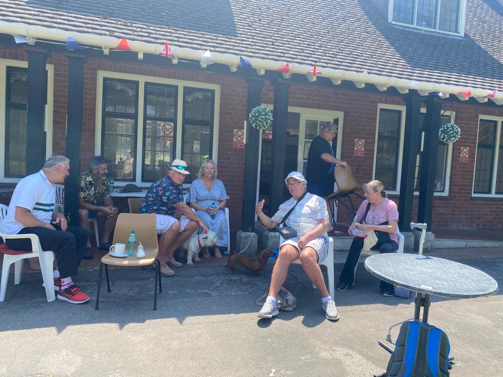BowraFoundation's tweet photo. We love our lawn bowls (only improved by the summer shirts!).
#BOWRAbowls #LawnBowls #OutdoorFun #Rolling #Competition #FreshAir #foundation #charity #neurologicaldisorder #neurology #stroke #survivors #strokesurvivor #bowrafoundation #whatsinsidematters #SunnyDayFun https://t.co/kSZRUGKKb8