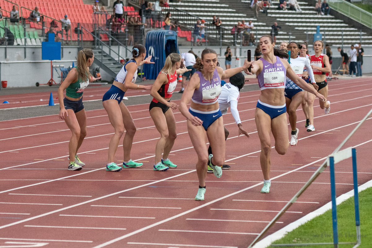 MeetingAnnecy's tweet photo. Fin d’une belle première édition du Meeting d’Annecy, qui promet forcément pour la suite 😌

29 PB &amp; 30 SB, 2 relais 4x400m de feu.. Revivez en images les moments forts du meeting 🏟️

📸: Bernard Benavente, Jean-Pierre Valls, Yves Reynaud https://t.co/hovpM0rBNq