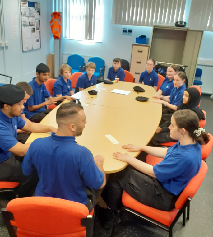 CadetsWMP's tweet image. #5BE #kingstanding @ErdingtonWMP Cadets last nght were making sure they were Grading ready . Review on #RankStructure, #phonetics &amp;amp; #KitInspection in readiness for July&apos;s Grading ceremony &amp;amp; #FireDrill all completed  @CSuptMatShaer @ErdingtonLocal