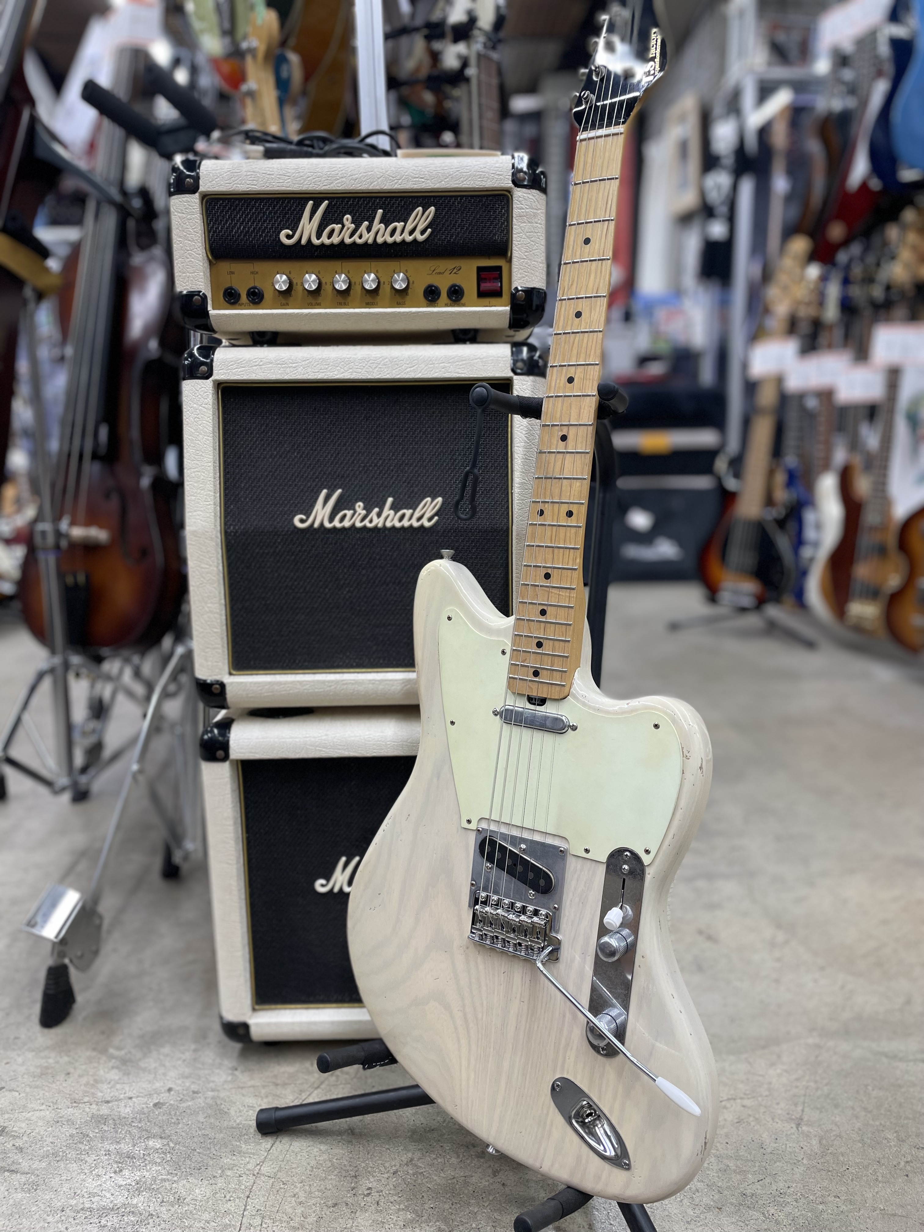 エレキギター Fenderではありません ギターアンプ エフェクター | www