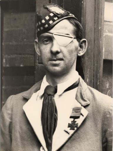AncreSommeScot's tweet photo. #OnThisDay we remember William Angus VC (28 February 1888 – 14 June 1959), also known as Willie Angus, a Scottish recipient of the Victoria Cross.
#WilliamAngusVC @BritishArmy 🇬🇧 #education #hero #remembrance https://t.co/tGAC04k0DH