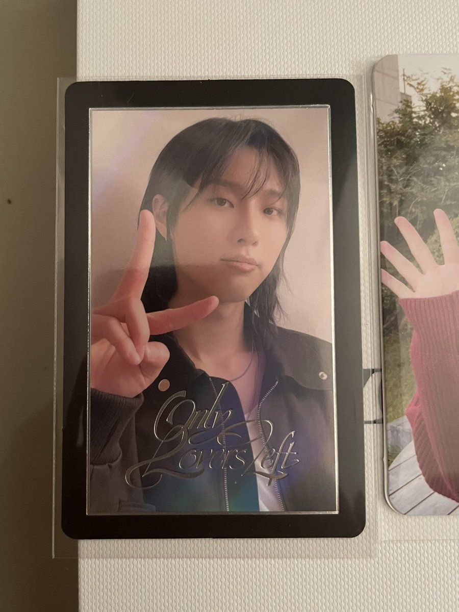 WOODZVIBEZ's tweet photo. (WTS/LFB) WOODZ PHOTOCARDS

-on hand
- all for 300 with official freebies! (negotiable)
- 10/10 condition
- mop: gcash
- mod: shopee chekout
- rfs: need funds 

help rt 🥹
#woodz #wodzpc https://t.co/gUd1qxOoUV