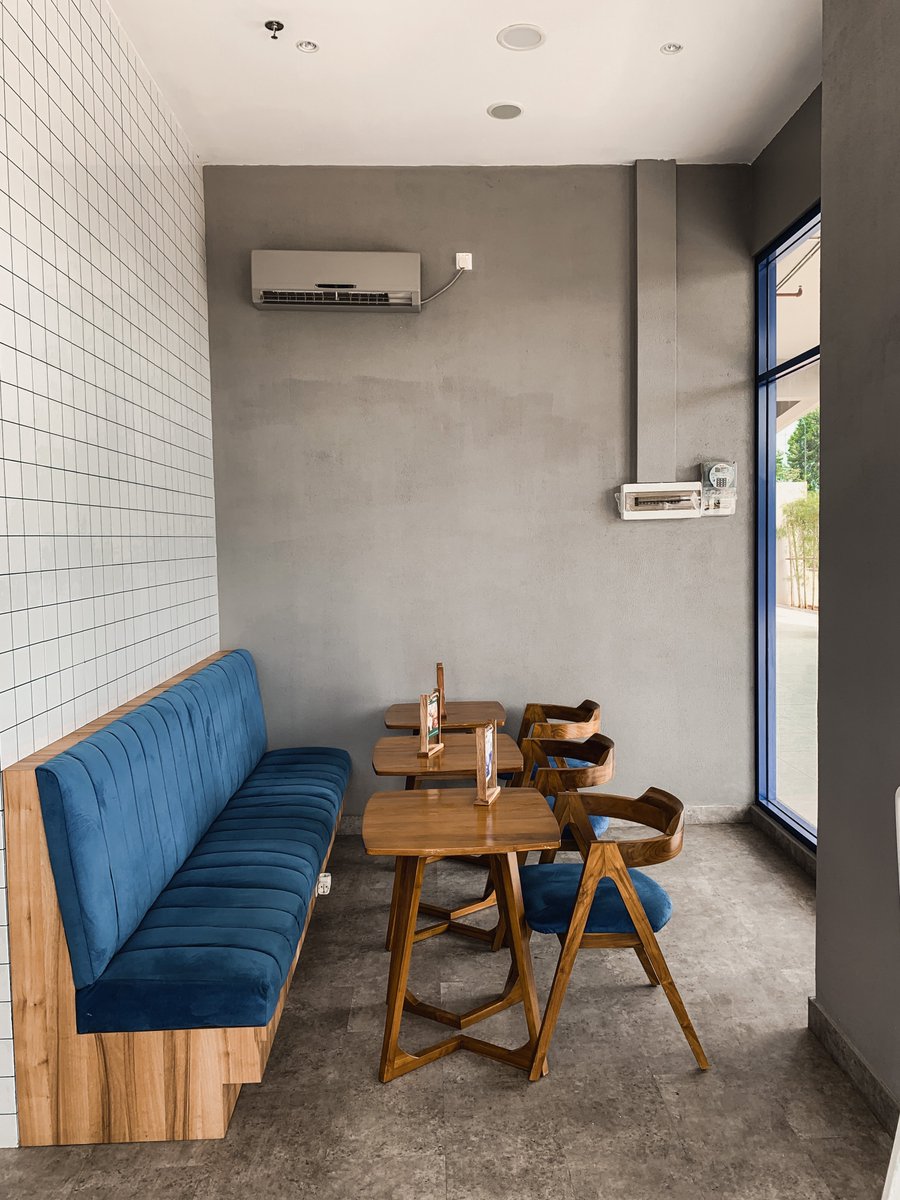 aarrddyyee_95's tweet photo. πLABIRU Coffee shop. Bekasi
Coffee shop yg ada dikawasan Harapan Indah tepatnya diapartment Sayana bekasi. Tidak terlalu besar tapi cukup nyaman.
IG : aarrddyyee
.
.
#LABIRU #LABIRUcoffeeshop #Labirucoffeeshopbekasi #coffeeshopbekasi #NgopiBarengArdy #ArdyFotoCoffee https://t.co/4omiivn9lT