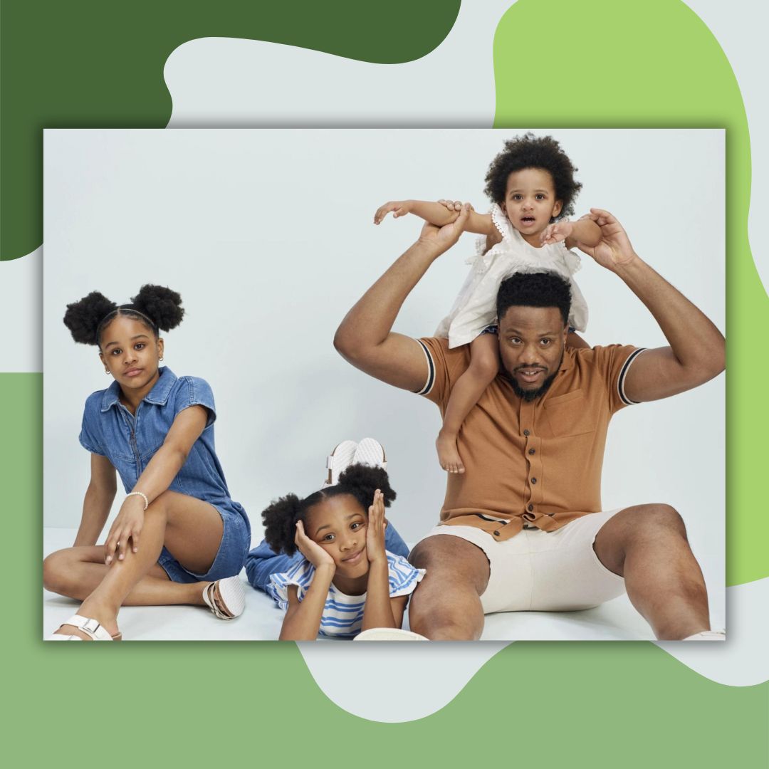 Let him pick from treats, wine &amp; accessories by winning a £30 <a href="/marksandspencer/">M&S</a> e-gift card! To enter, tell us what makes a great Dad! 

Don’t forget to:
🏆 like
🏆 follow
🏆 retweet
🏆 #GiftBetter
🏆 tag a friend
 
#Prizedraw ends 23:59 15.6.23
T&amp;Cs apply – 🔗 in bio

#fathersday