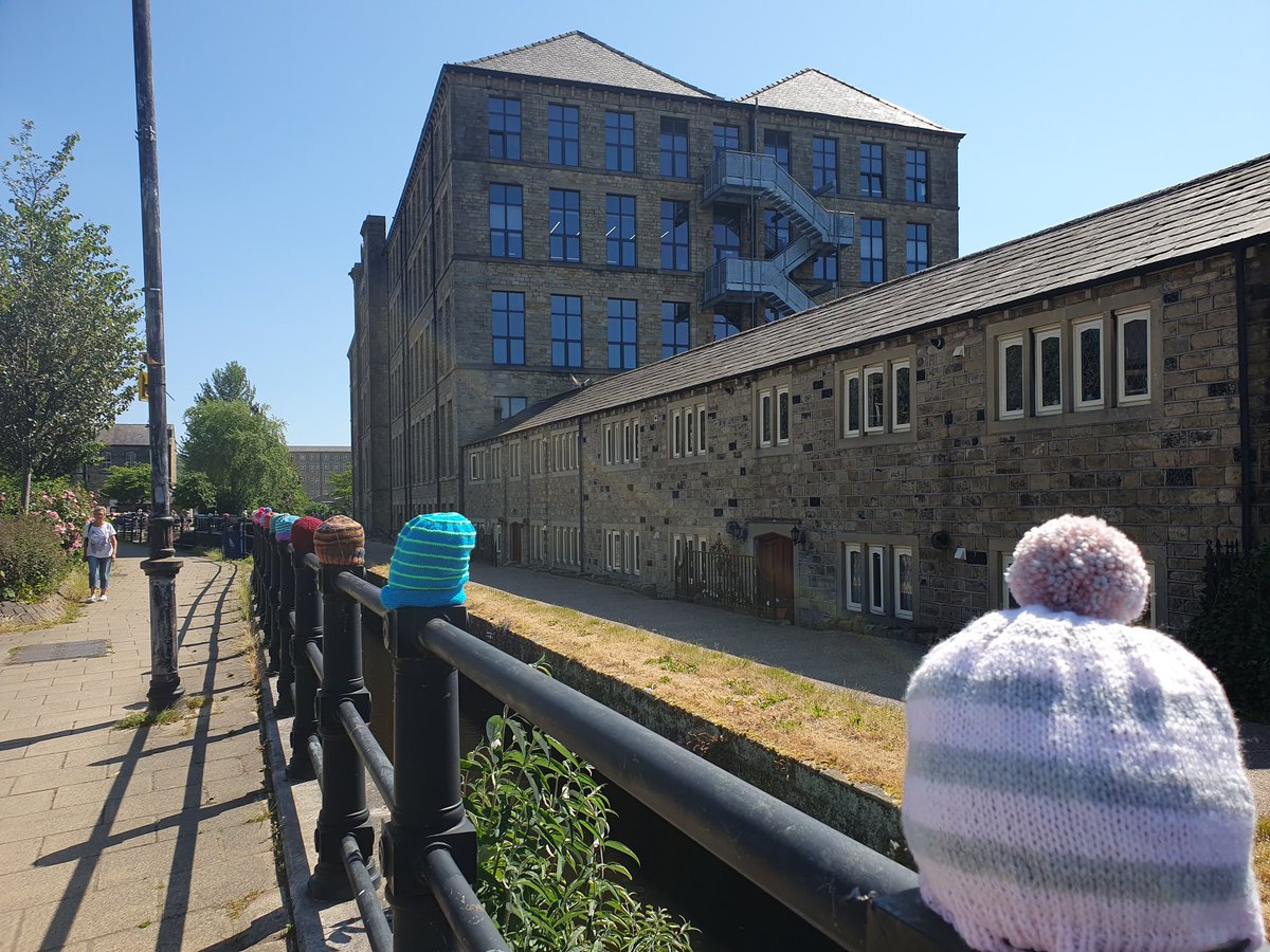 VHuddersfield's tweet image. It's too hot to wear bobble hats in #Slaithwaite #yarnbombing #Huddersfield #Kirklees