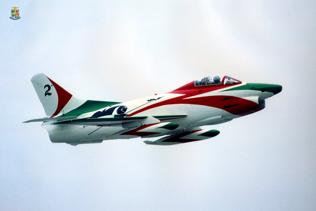 FlMichele69's tweet photo. @ItalianAirForce @FF_AAediPolizia @MinisteroDifesa @SM_Difesa 8 Aprile 1992
2° Stormo Aeroporto di Treviso-Sant'Angelo 
Ultimo volo del #G91R con una specialissima livrea di addio anzi di arrivederci https://t.co/pmdvjICylI