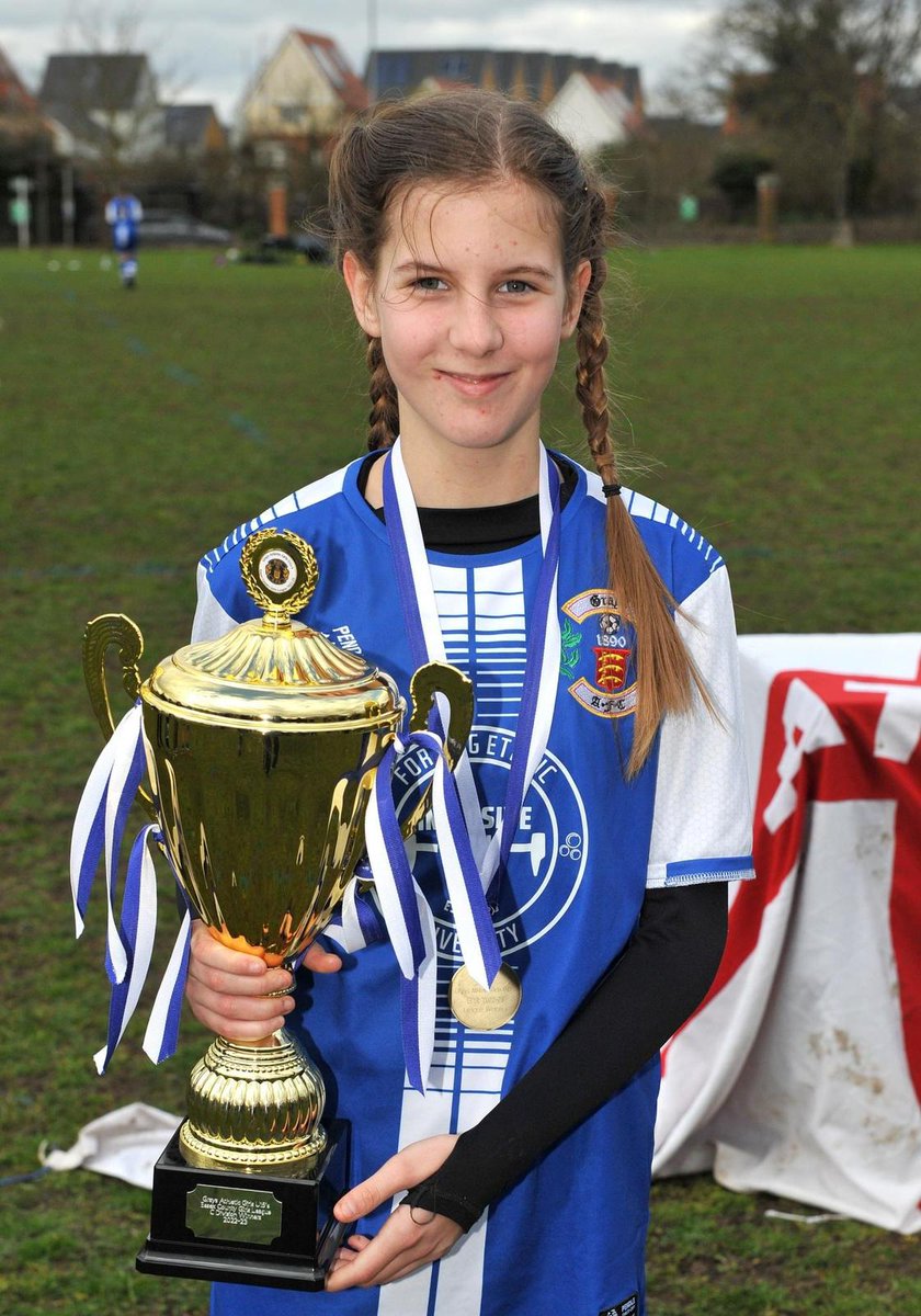 GraysLadies's tweet photo. A huge happy 14th birthday to our sensational #KA14 🎉🎁🎈🎂💙🔵⚪ https://t.co/UMYJg1X5vZ