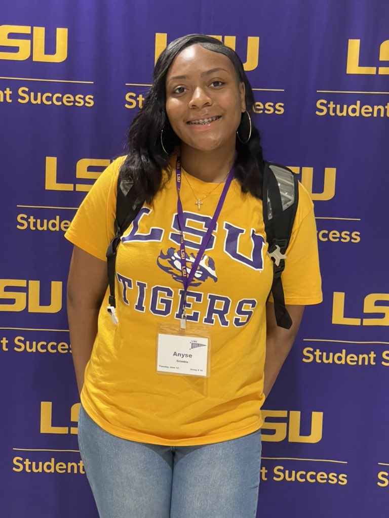ACGrimble33's tweet photo. Today on the 15th of June I officially became a @LSU Tiger.  So proud to be wearing  Purple and Gold for life. Thanks to Team Anyse for all the prayers and support @theblacklsu @LSUwbkb @breezepreps @Amandtastic Go Tigers! https://t.co/GuPAF7VMCh