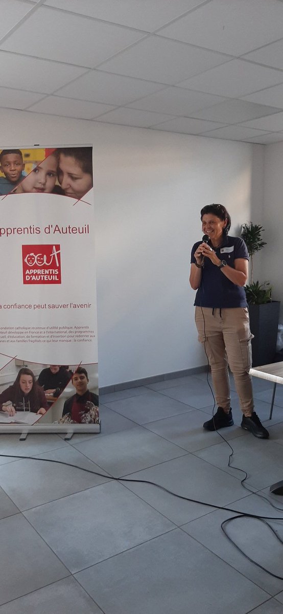 HHollederer's tweet photo. La maison d'enfants Don Bosco @AAuteuil de Charleville Mézières disait hier soir MERCI à ses bienfaiteurs privés. #fidélité #générosité @VilledeCMz @ardennescd08 @AAuteuil_NEst https://t.co/fC3aW8Qr9q