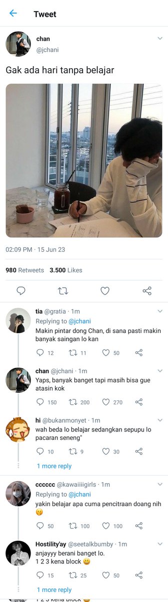 vlakooth's tweet photo. Pacaran vs Belajar https://t.co/3wUNcBStIX