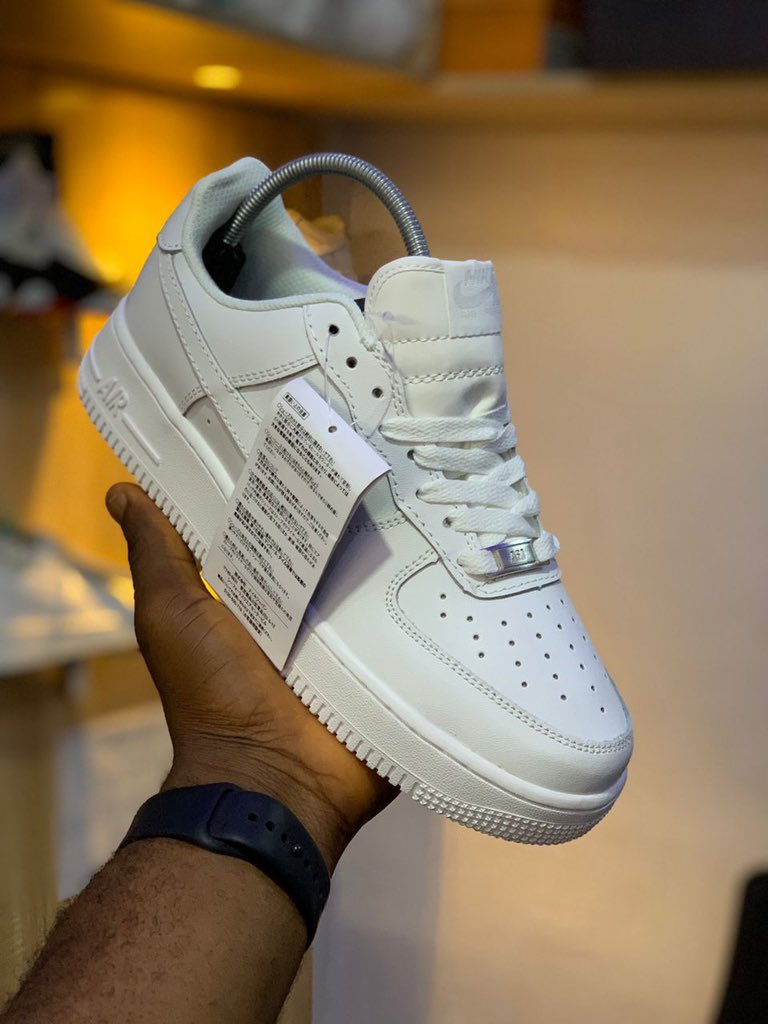 Nike Air Force 1

Available in sizes 38-46

Price- 17,000

Location- ilorin
Nationwide delivery