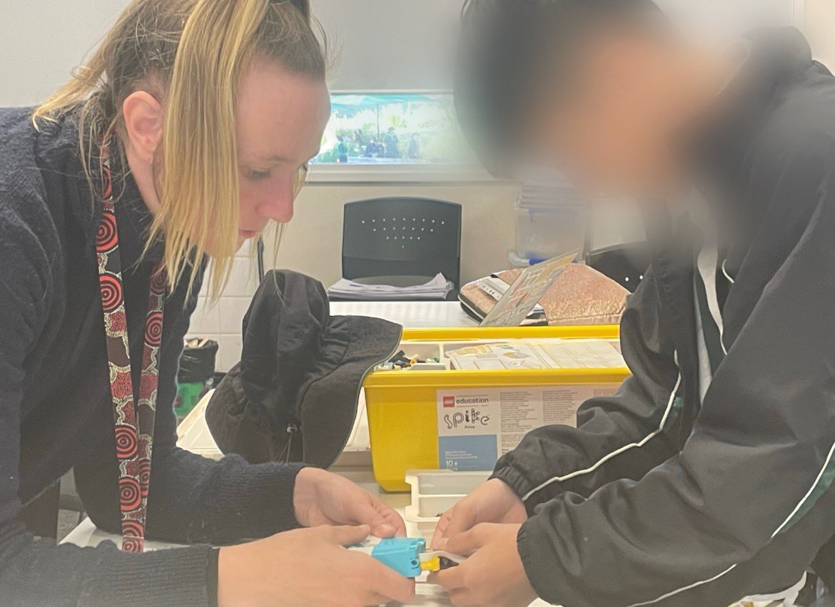 NicoleSmith1788's tweet image. My days have been full with some really cool pedagogy happening across yrs 3-6. Seeing all the heavy lifting come together this week has filled my cup. Students are the best creators 💫💫 #pedagogyfirst #T4L #Technologyforlearning