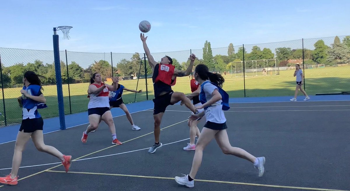 Boys do play netball 🏐