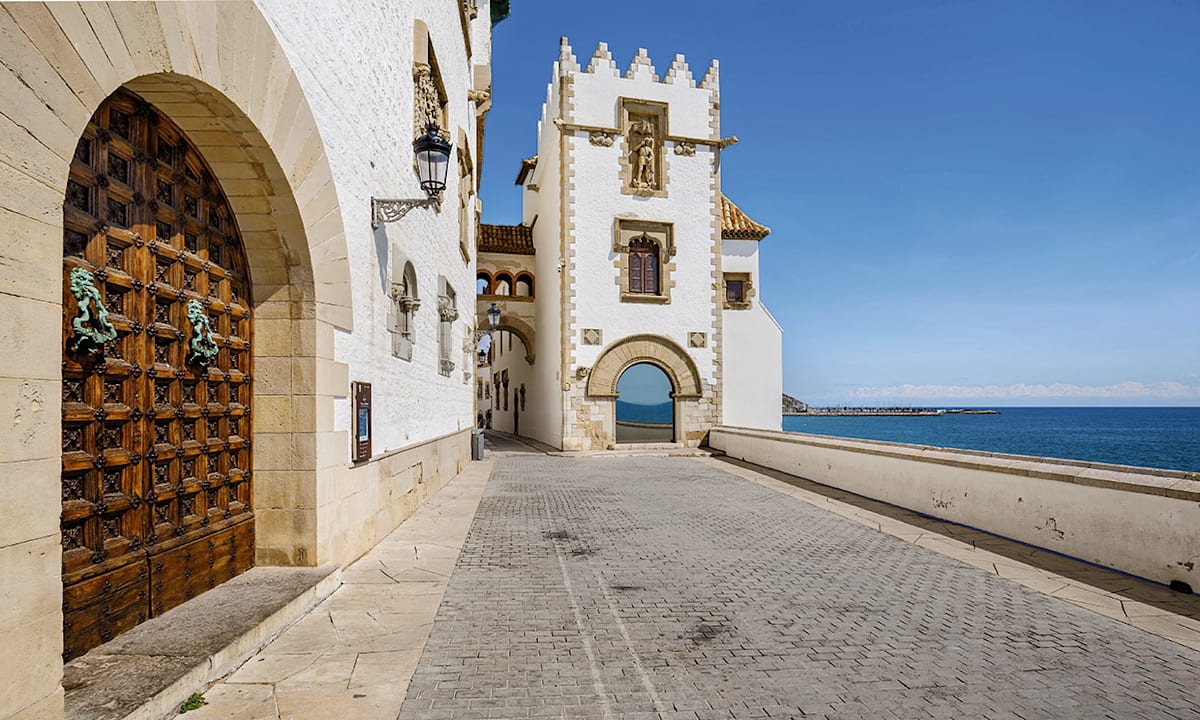 hotelcorcentro's tweet photo. Escapada: El Garraf, la costa de Barcelona que no suena tanto https://t.co/cyVPOyxi2Y #Barcelona #ElGarraf #Litoral #ParqueNatural #Ruta #Sitges #VilanovaILaGeltrú #Escapada #Playas #Viajar https://t.co/uVnMDDDVM3