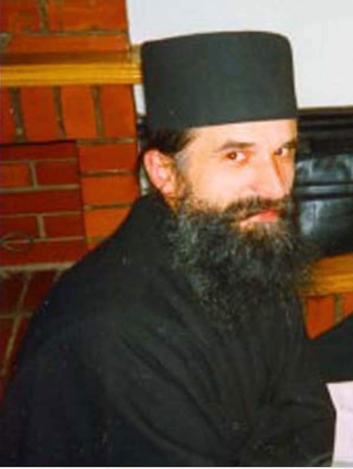 Након уласка немачког КФОР-а на КиМ припадници терористичке организације ОВК киднаповали су оца Харитона, 15. јуна 1999. године. Злочинци су га ухватили на очиглед војника КФОР-а који нису предузели ништа да злочин спрече.
Након више од годину дана трагања за њим,