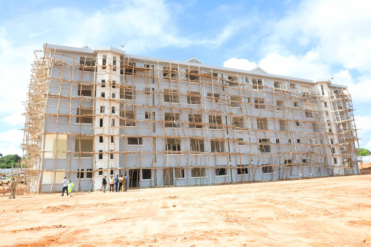 TanzaniaAnalyst's tweet image. ✅ Update: In FY 2021/22, TZS 25.15bn/- was approved for constructing 28 district hospitals, including wards and a mortuary.

☑️By February 2023, TZS 23.90bn/- (95.03%) has been received. #HealthcareDevelopment #DistrictHospitals
#MamaYukoKazini