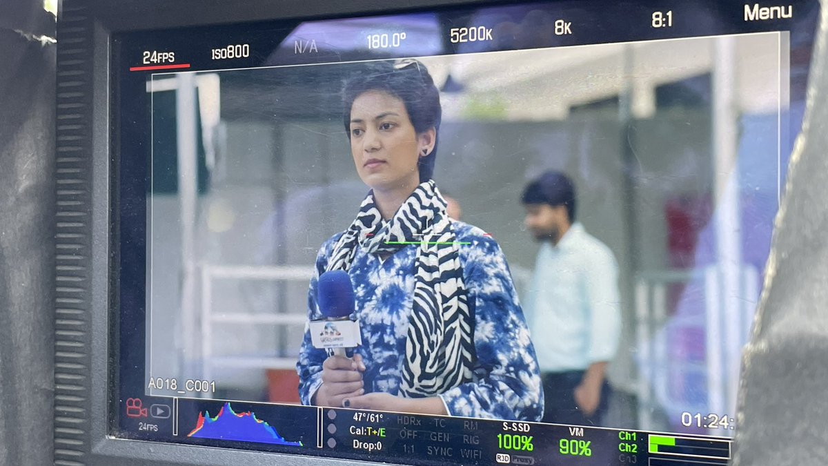 RShahiluv's tweet photo. Life is unpredictable, opportunities can come from anywhere. Be ready to hit the ball in the right direction. 🌸🎥

#hindifeaturefilm #featurefilm #apnaakash #opportunities https://t.co/0NIvPvueec