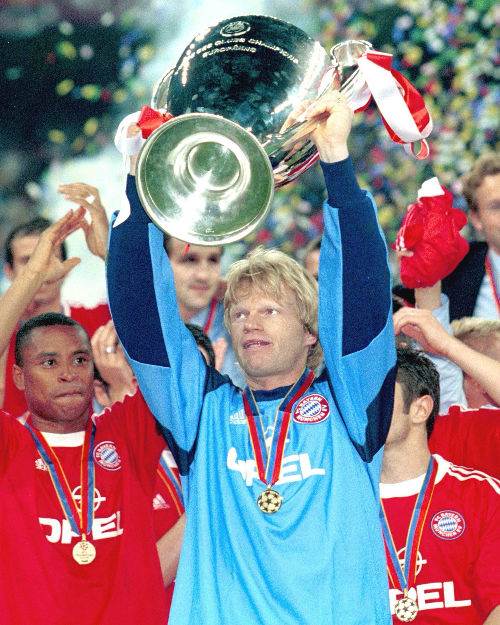 Happy 54th birthday, Oliver Kahn! 