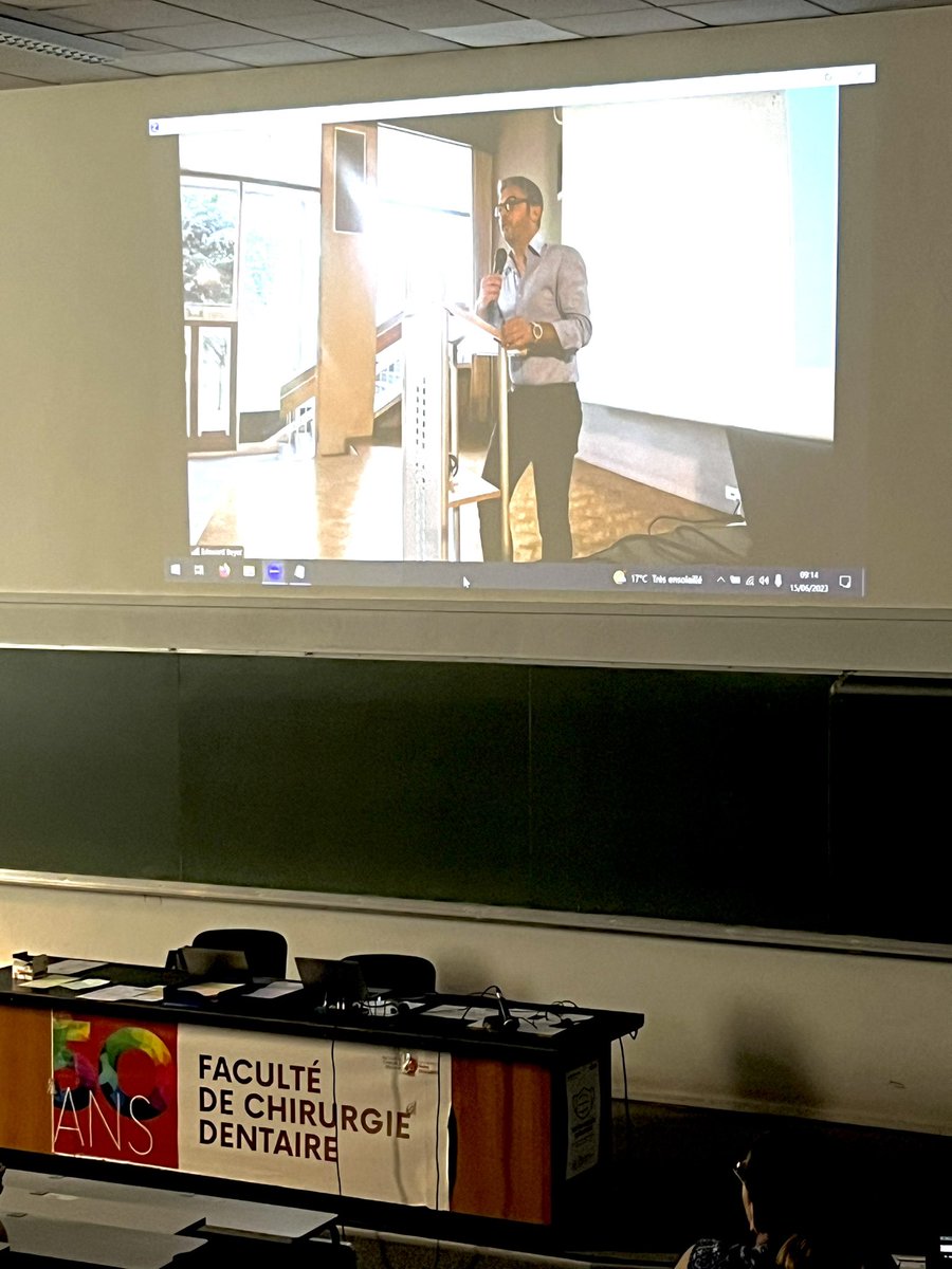 Laura__Mv's tweet photo. « Ici c’est Paris » @DescroixV
C’est parti pour la première édition des Journées Odontologiques de @univ_paris_cite 🔥
#jopc #teamdentiste https://t.co/p5EANPUqwa