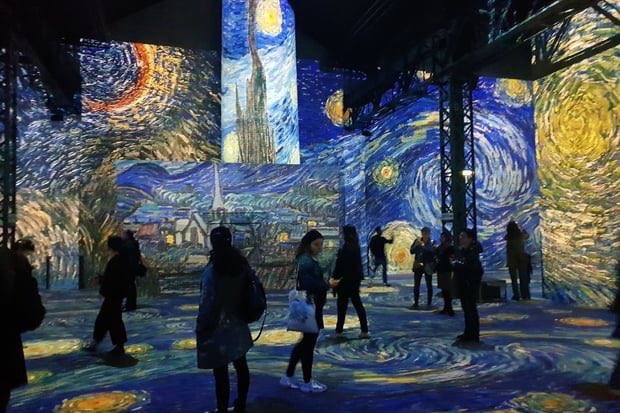 AcademiaAesthe1's tweet photo. L’atelier des lumières, Paris https://t.co/rEsZs6w8xm