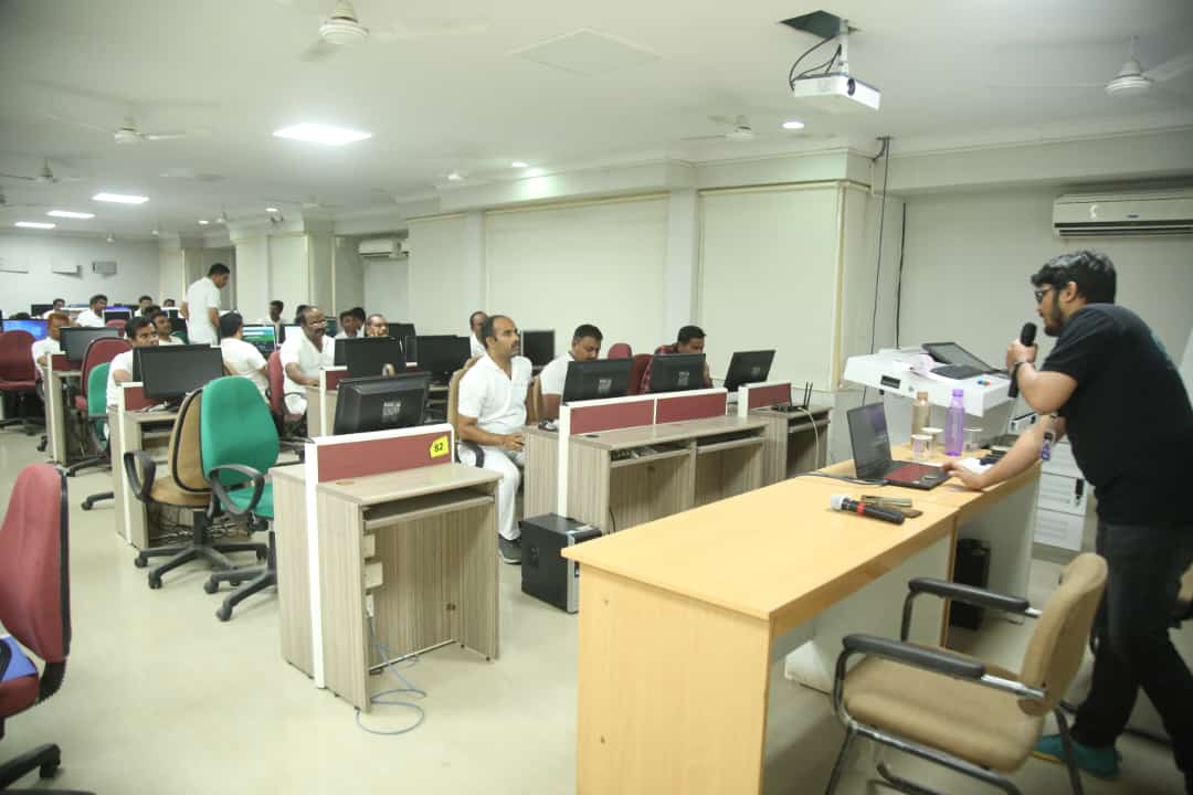 reysquad7's tweet photo. session on digital forensics and investigation techniques @tspa Telangana State Police Academy. https://t.co/ZLBcSnmjfC